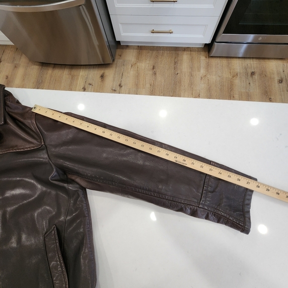 Vintage Gap 100% Cow Leather Long Jacket Mens XL Brown Quilted Lined 3 Button - Picture 11 of 11